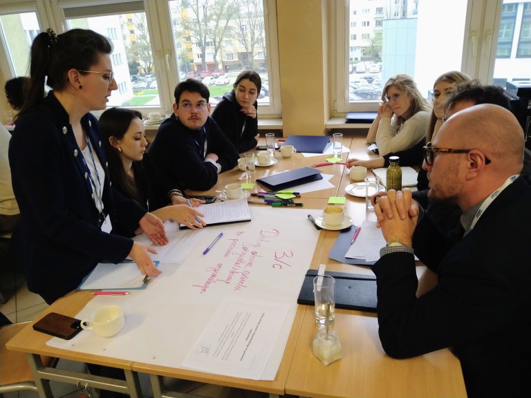 Zdjęcie z warsztatów "Innowacje deliberatywne. O krok dalej"